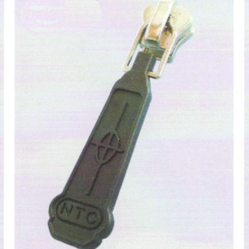 D5100JNT-5號(hào)自動(dòng)橡膠商標(biāo)拉鏈頭口